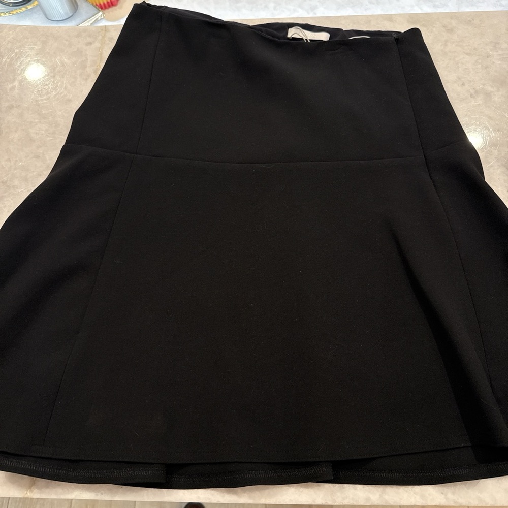 Elegant Black Women's Skirt